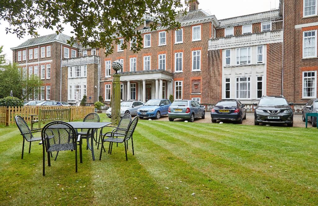 1 bedroom retirement property for sale in Flat 18 15 Cannon Hill