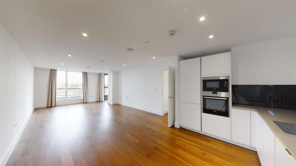 Main image of property: 121 Upper Richmond Road, Putney, London