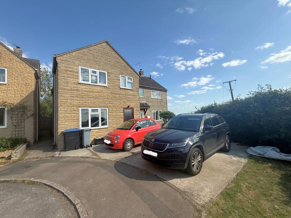 Main image of property: Chapel Close, Leafield, WITNEY