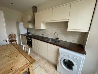Additional property image - Ref 004 – Hampton Road Top floor flat