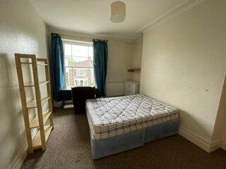 Additional property image - Ref 004 – Hampton Road Top floor flat