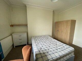 Additional property image - Ref 004 – Hampton Road Top floor flat