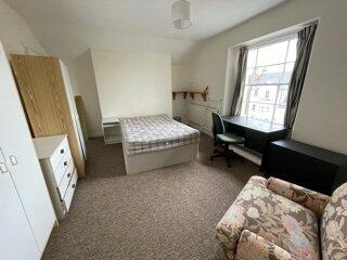 Additional property image - Ref 004 – Hampton Road Top floor flat