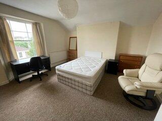 Additional property image - Ref 004 – Hampton Road Top floor flat