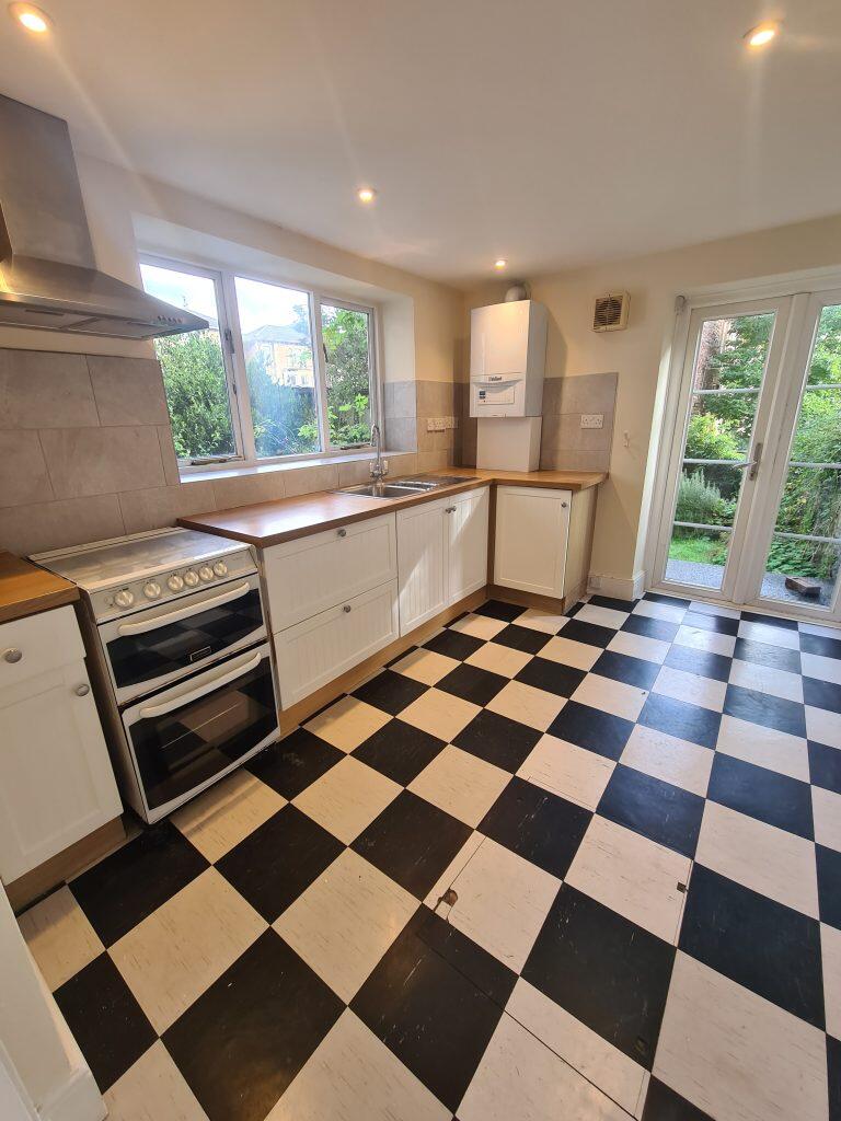 Additional property image - Beaufort Road – Garden Flat Ref 284