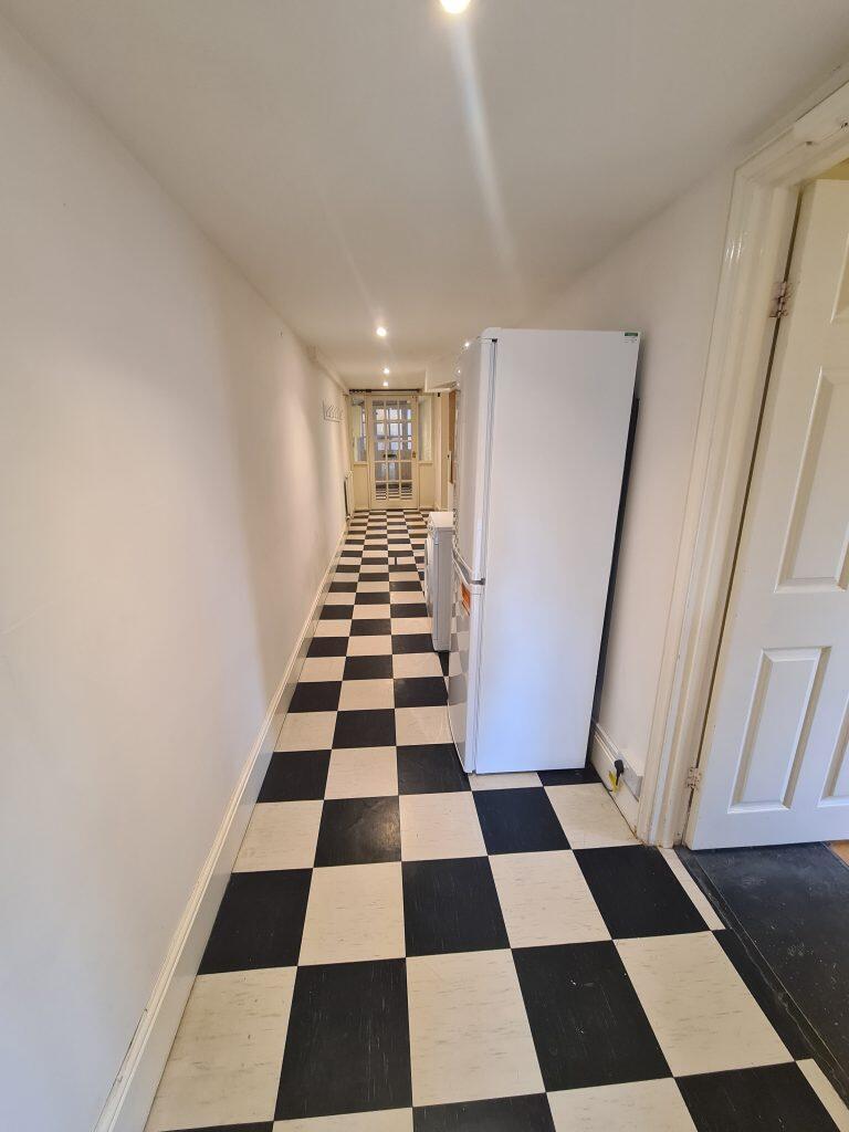 Additional property image - Beaufort Road – Garden Flat Ref 284