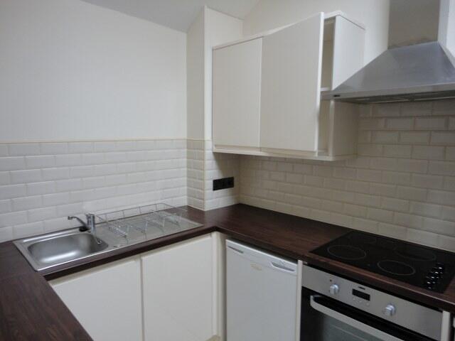 Additional property image - Ref 930 – Richmond Terrace Top/Third Floor Flat