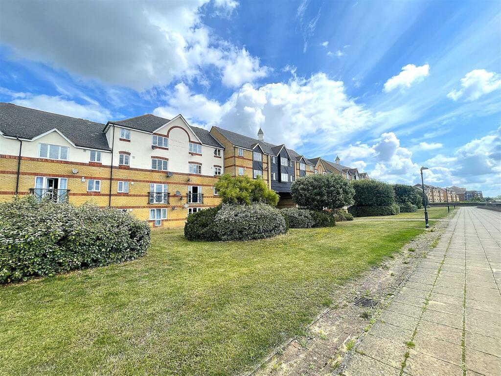 Main image of property: Lewes Close, Grays