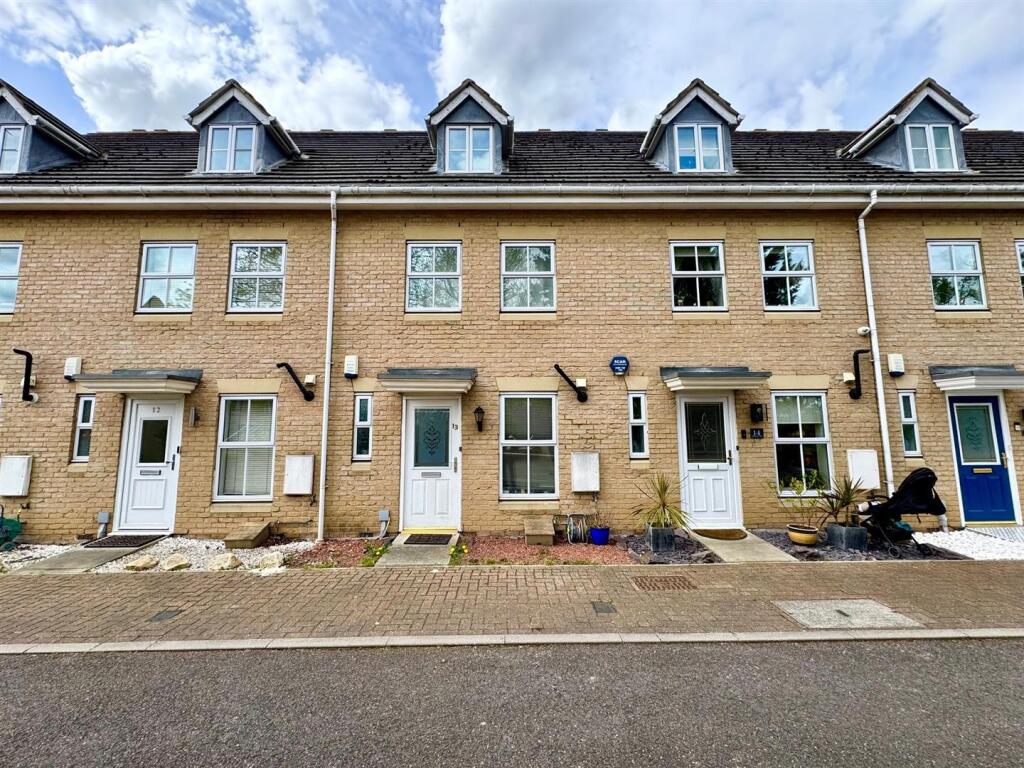 Main image of property: Chichester Close, Chafford Hundred, Grays