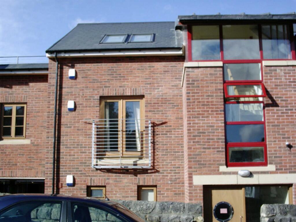 Main image of property: 5 Railway Apts