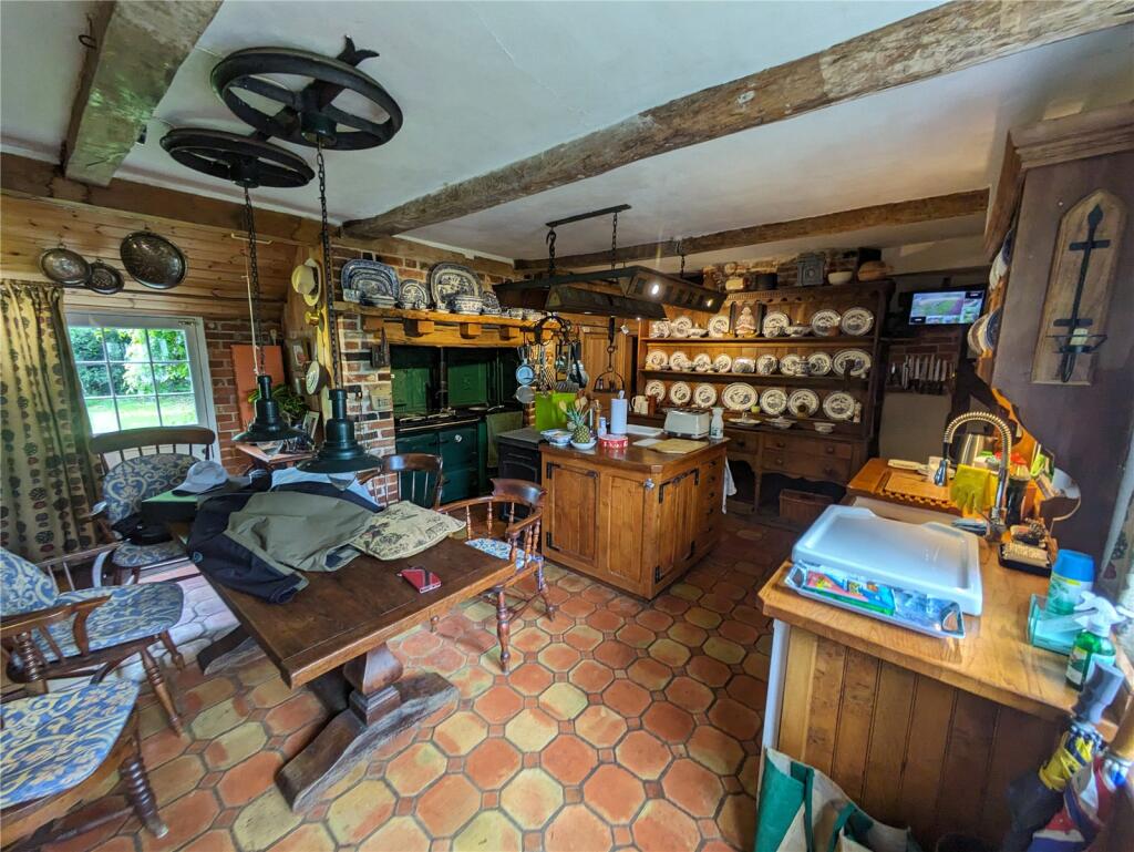 Additional property image - Lamb Farmhouse, Colchester Road, St. Osyth, CO16