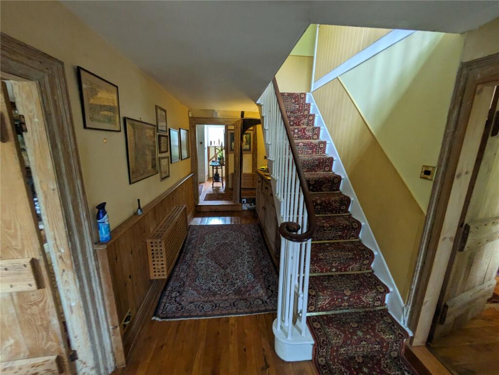 Additional property image - Lamb Farmhouse, Colchester Road, St. Osyth, CO16