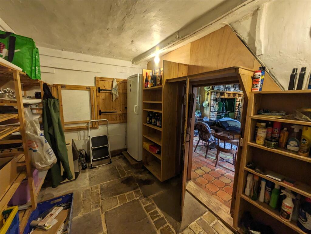 Additional property image - Lamb Farmhouse, Colchester Road, St. Osyth, CO16