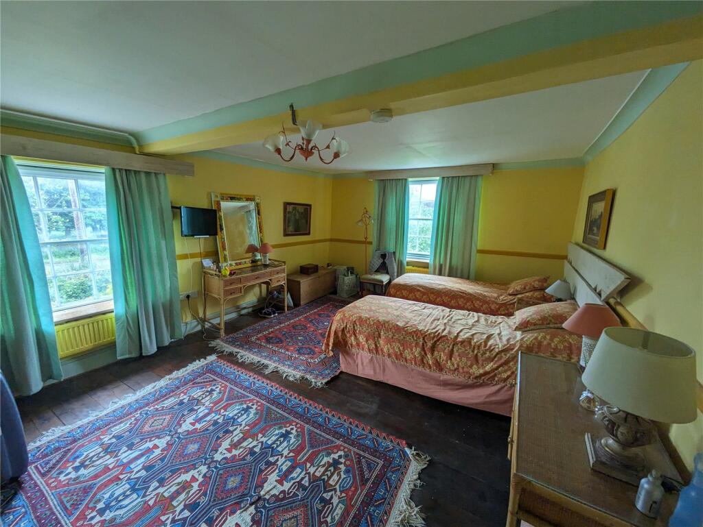 Additional property image - Lamb Farmhouse, Colchester Road, St. Osyth, CO16