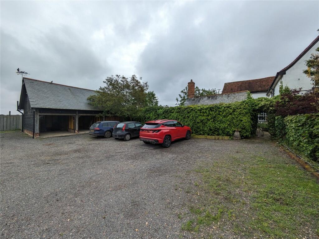Additional property image - Lamb Farmhouse, Colchester Road, St. Osyth, CO16