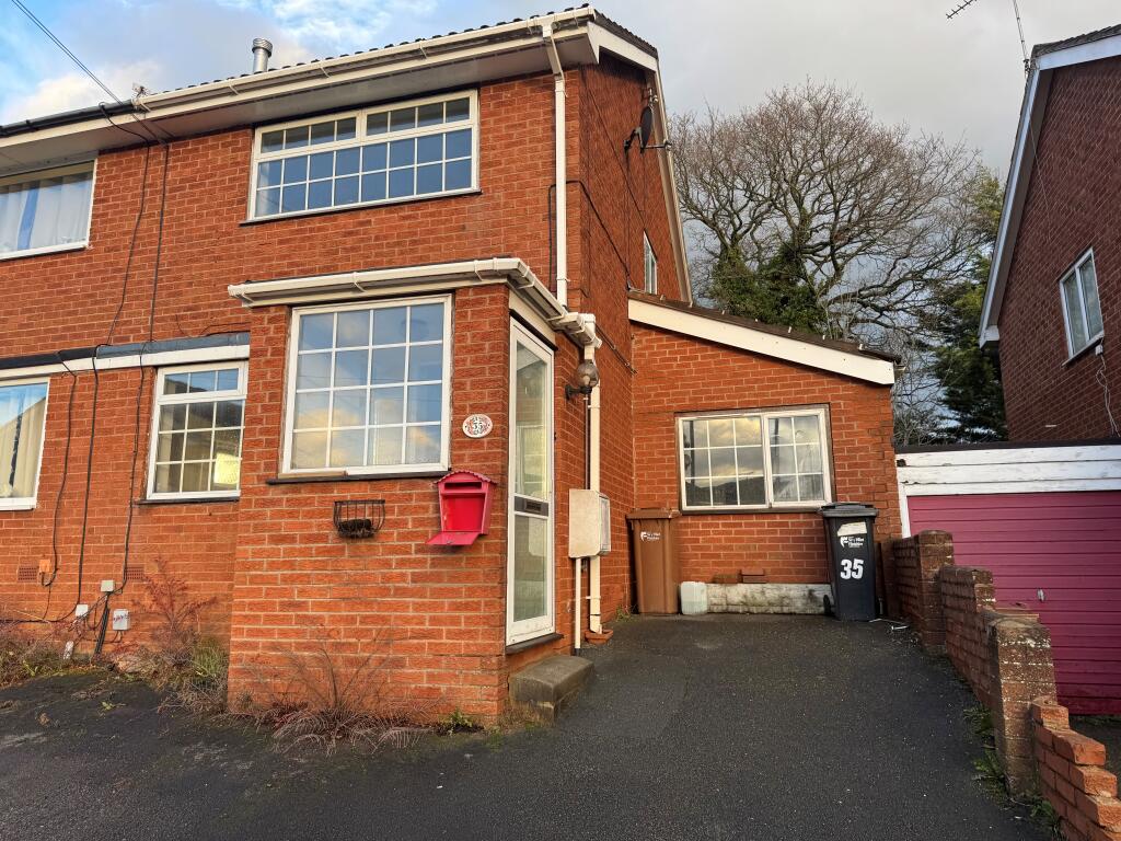 Main image of property: Pen Y Bryn