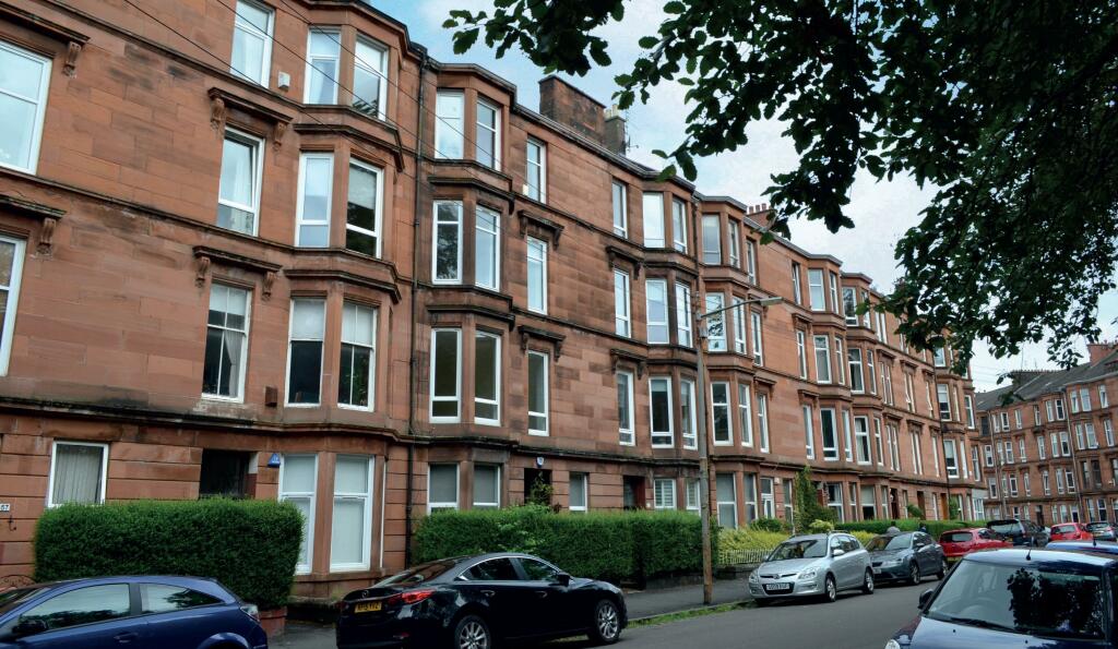 Main image of property: Waverley Gardens, Shawlands, G41 2DP