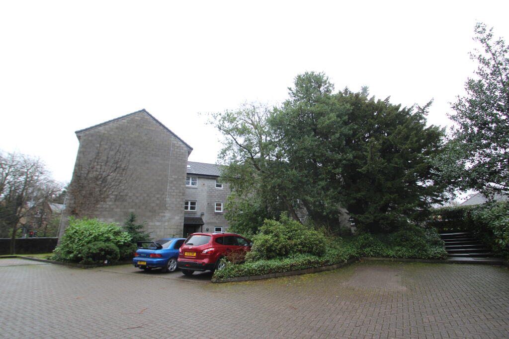 Main image of property: Auldhouse Court, Eastwood, G43 1BL