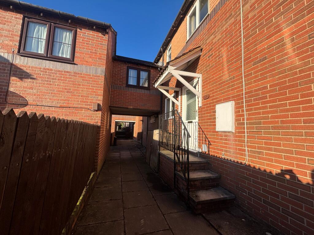 Main image of property: Farm Hill, Exwick