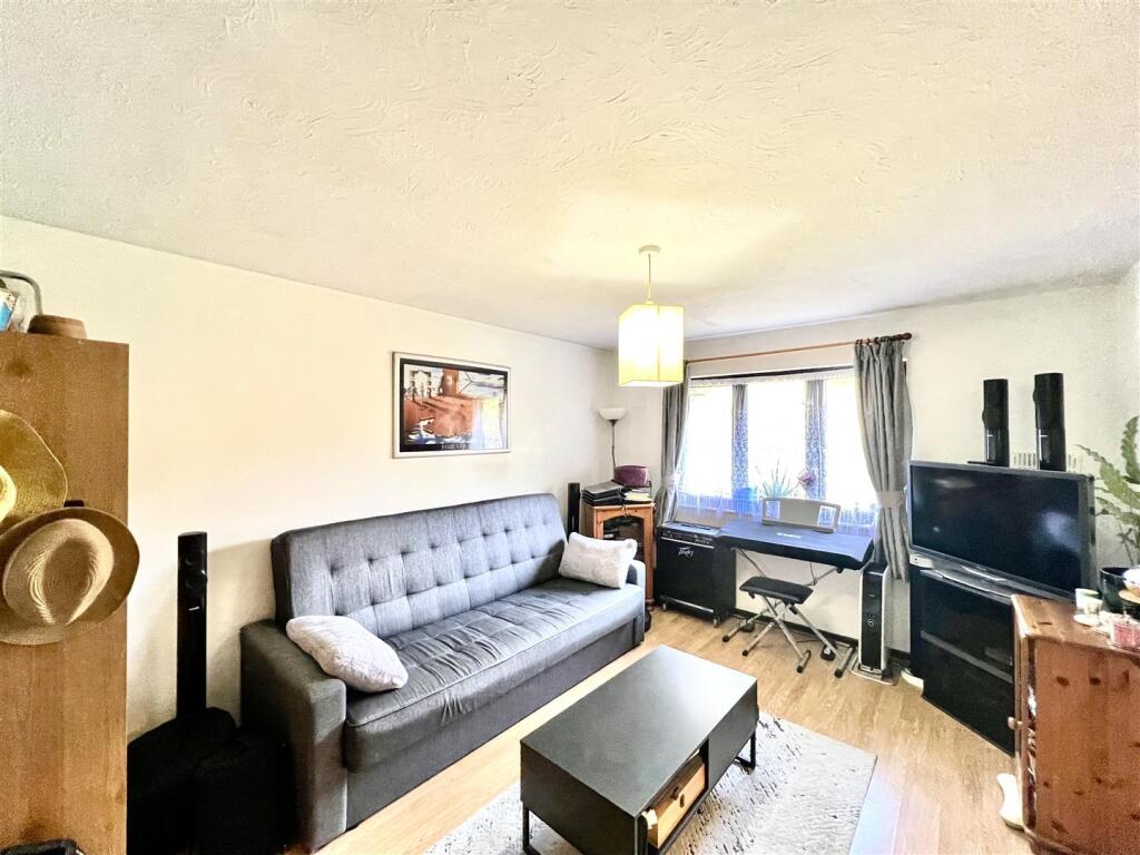 Main image of property: Braybourne Drive, Osterley, TW7