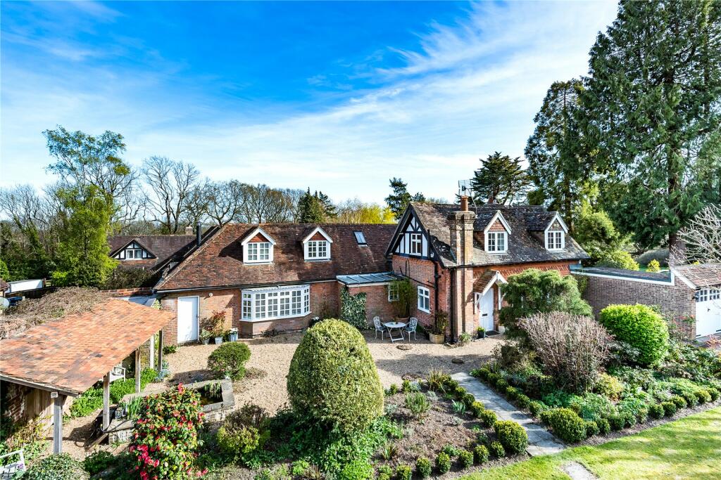 5 bedroom house for sale in Argos Hill, Rotherfield, TN6