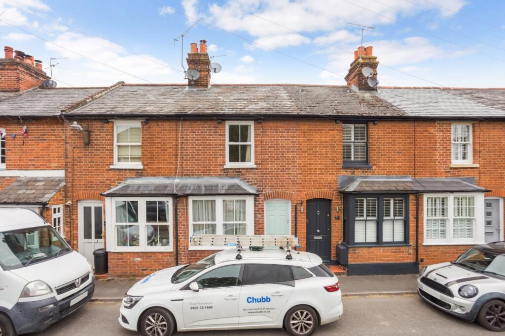 2 bedroom terraced house for rent in South Place Marlow SL7