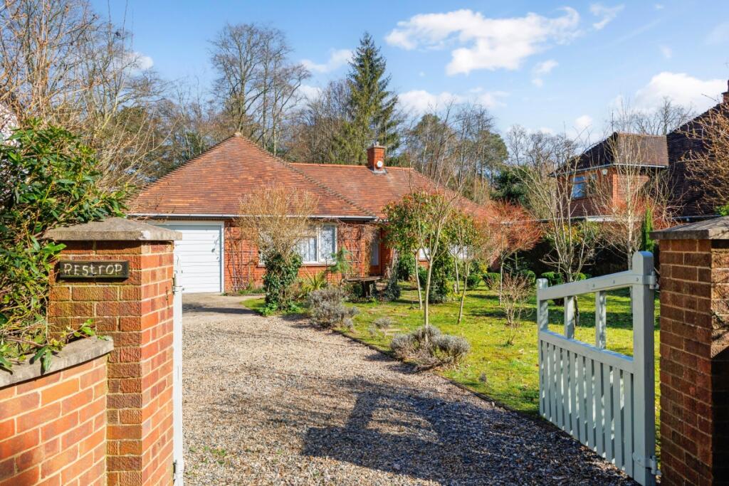 Main image of property: Gillotts Lane Henley-on-Thames RG9