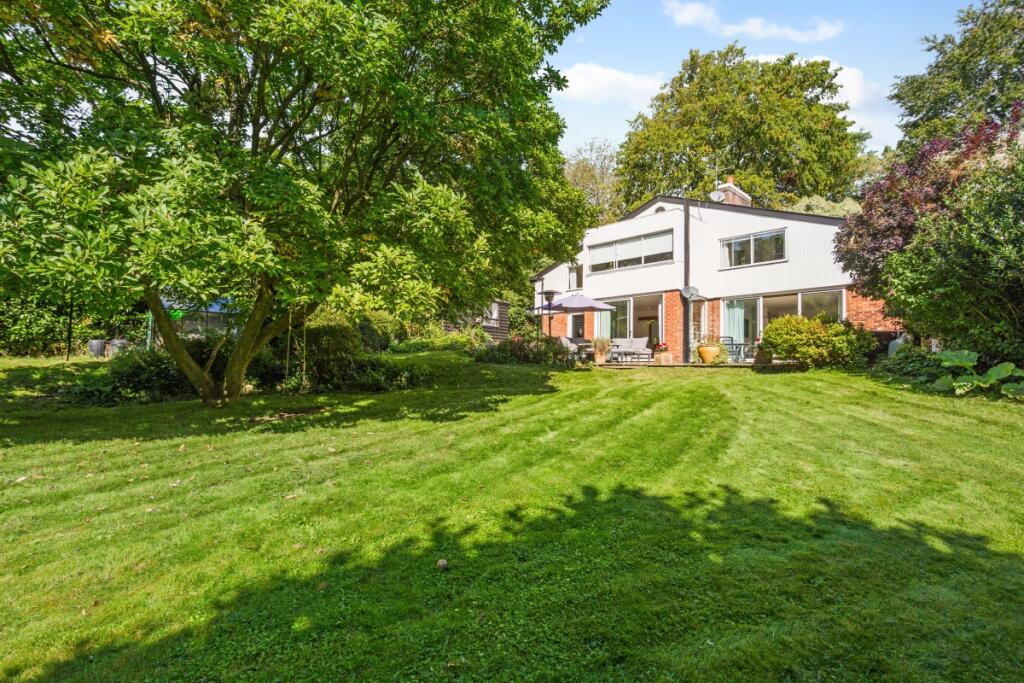 Main image of property: Dean Lane Cookham Dean SL6