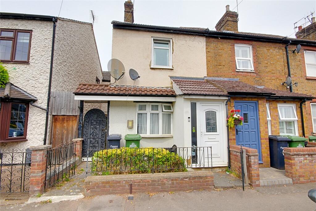 Main image of property: Prospect Road, Cheshunt, Waltham Cross, Hertfordshire, EN8