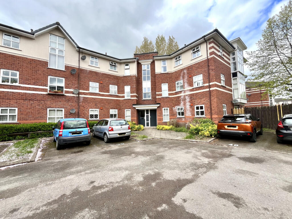 Main image of property: Linen Court, Trinity Riverside, Salford, M3 6JG