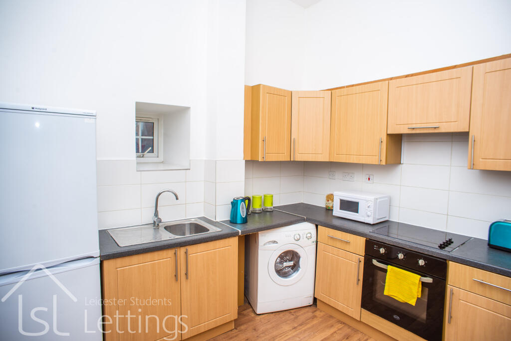 4 bedroom apartment for rent in Albion Street, Leicester, LE1