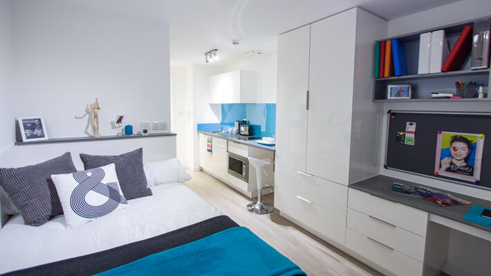 Main image of property: (Extra Large Studio) 30 Demontfort Street, Leicester