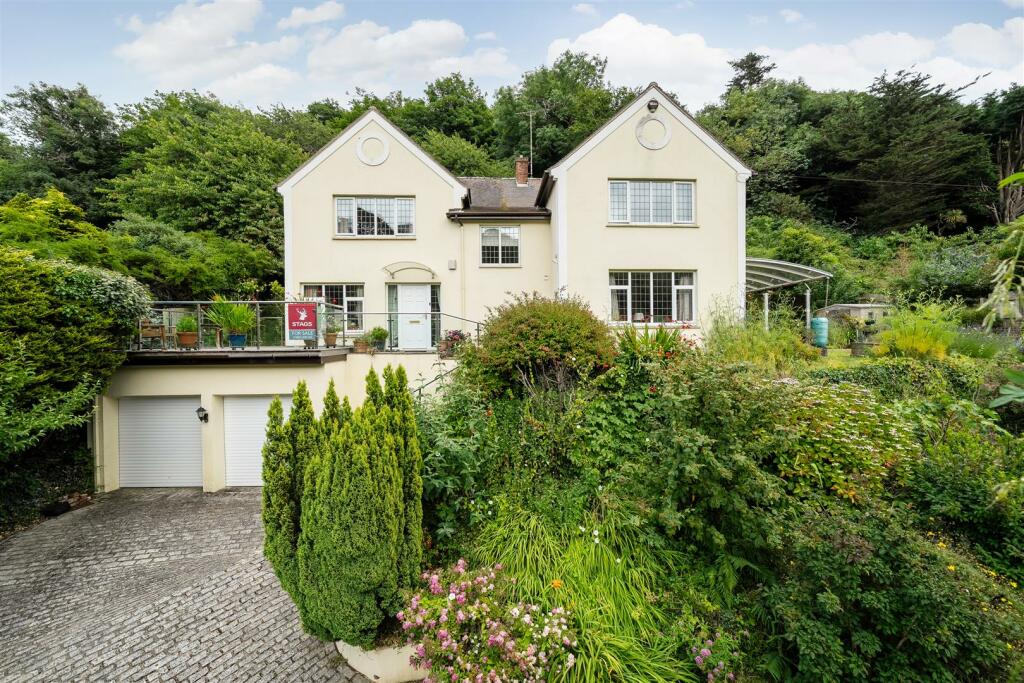 4 bedroom detached house for sale in Ilsham Road, Torquay, TQ1