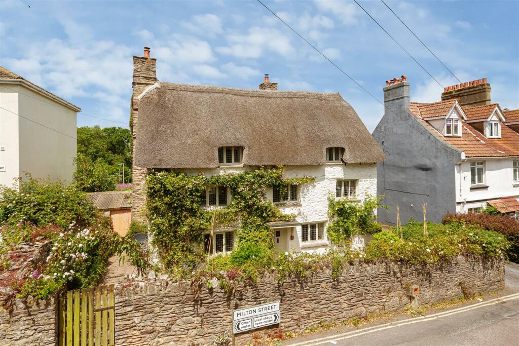 4 bedroom detached house for sale in Milton Street, Brixham, TQ5