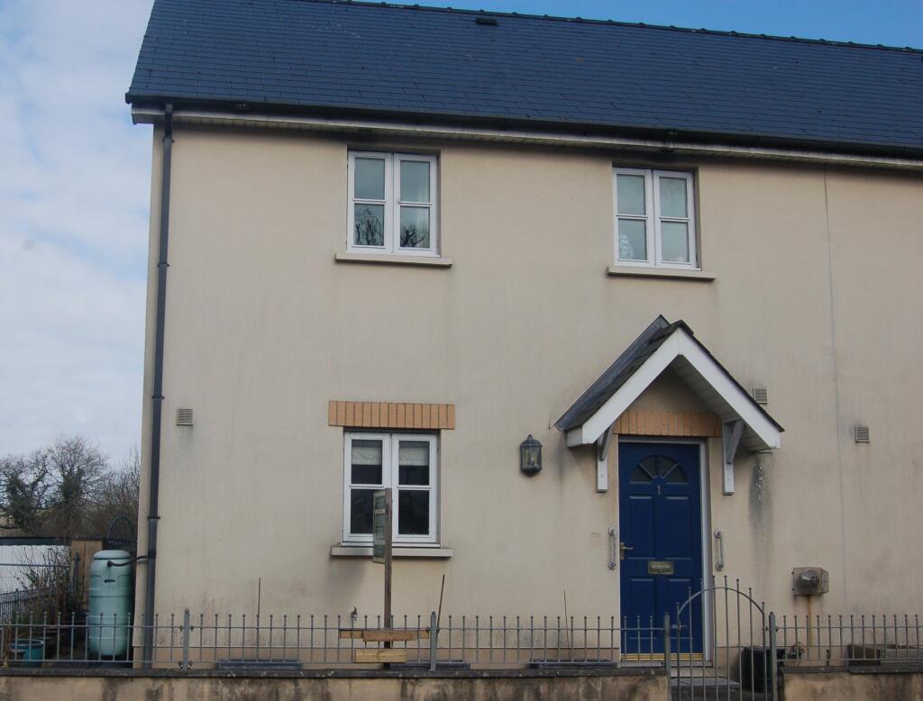 Main image of property: 1 Swn Yr Afon, Newcastle Emlyn