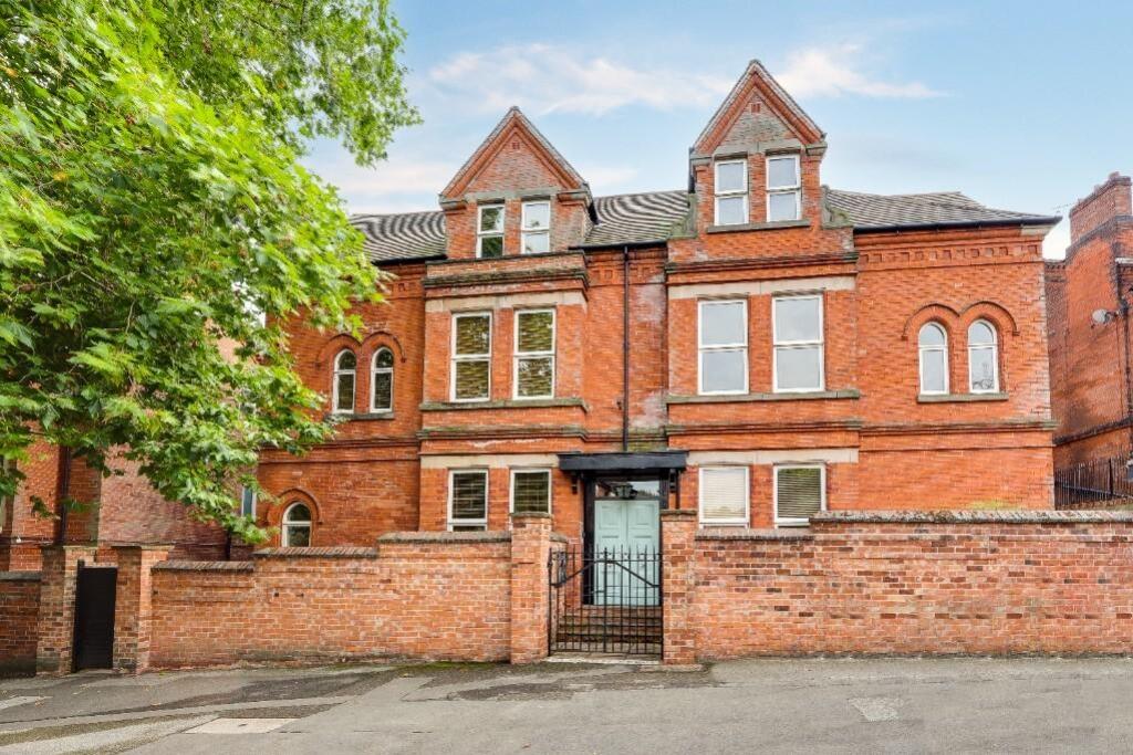 Main image of property: Apartment 2, Westcliffe Court, 45-47 Lenton Road, The Park, Nottingham, Nottinghamshire, NG7