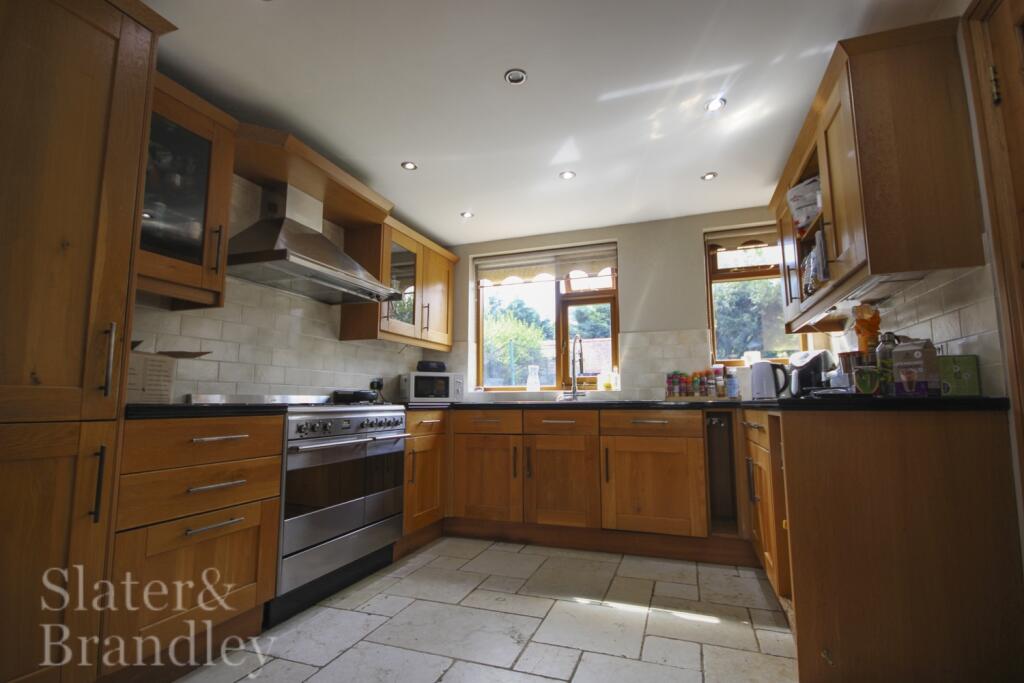 Main image of property: Room 2 Eltham Road, West Bridgford, Nottingham, Nottinghamshire, NG2