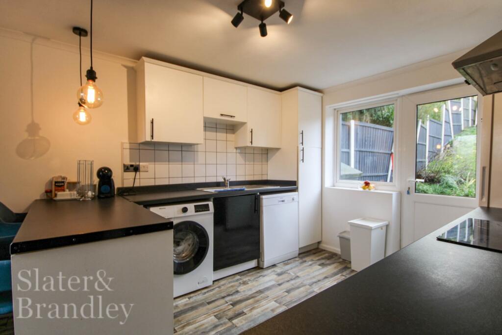 Main image of property: Pendle Crescent, Nottingham, NG3
