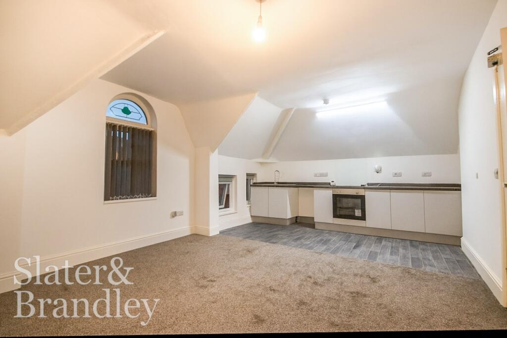 Main image of property: 8 Beech Avenue, New Basford, Nottingham, Nottinghamshire, NG7