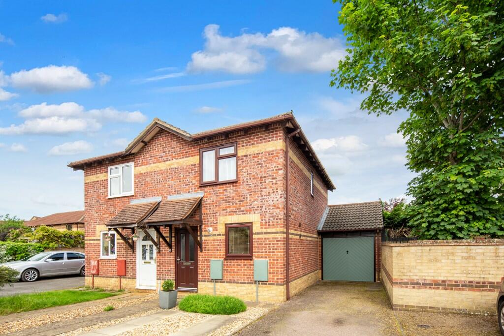 2 bedroom semidetached house for sale in 10, Acacia Walk, Southwold, Bicester, Oxfordshire