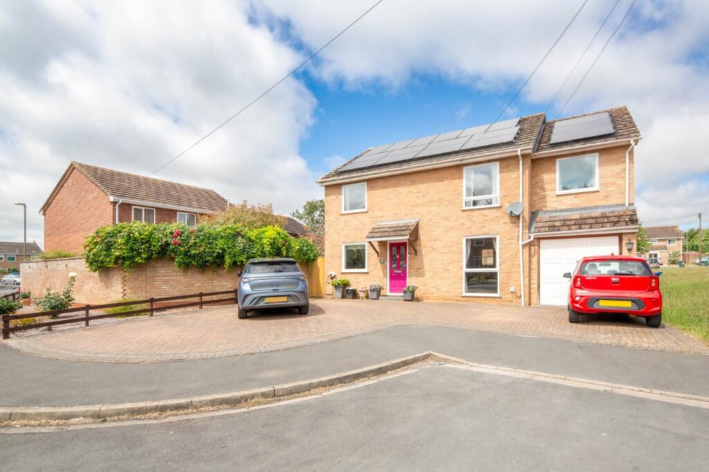 Main image of property: Somerville Drive, Bicester, Oxfordshire, OX26