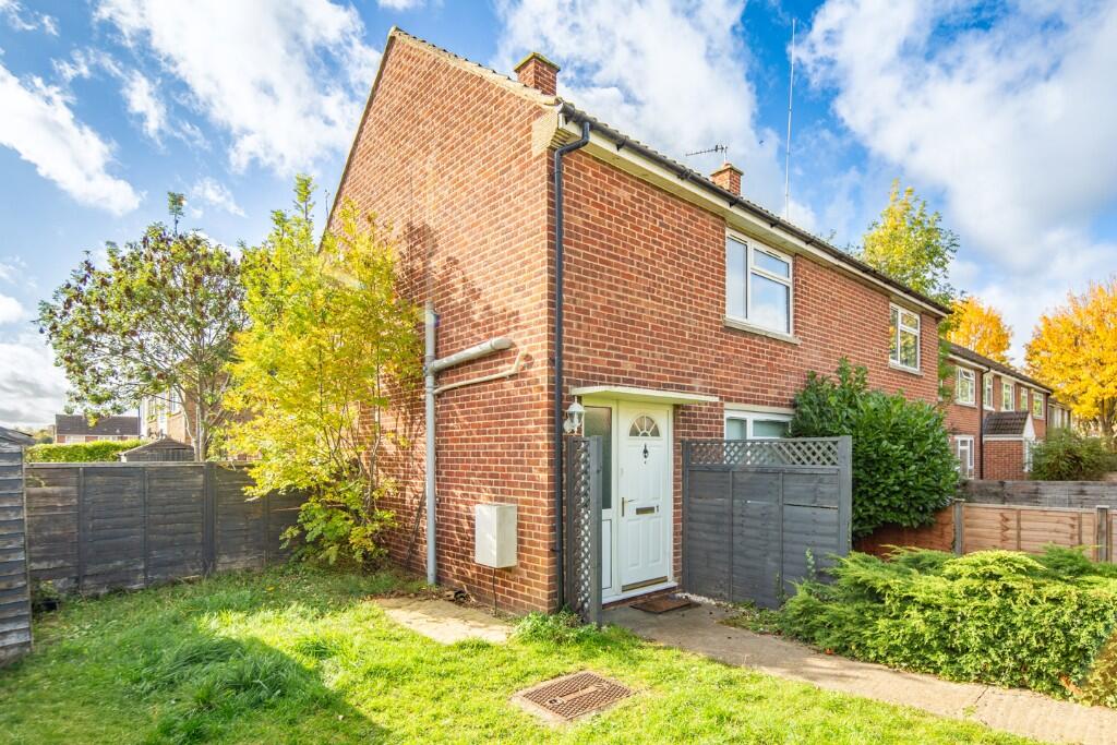Main image of property: Pembroke Way, Bicester, Oxfordshire, OX26