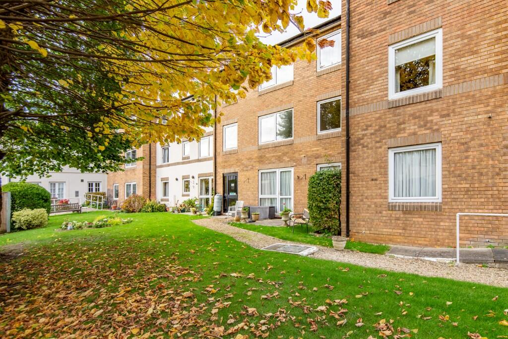 Main image of property: Hometree House, London Road, Bicester, Oxfordshire, OX26