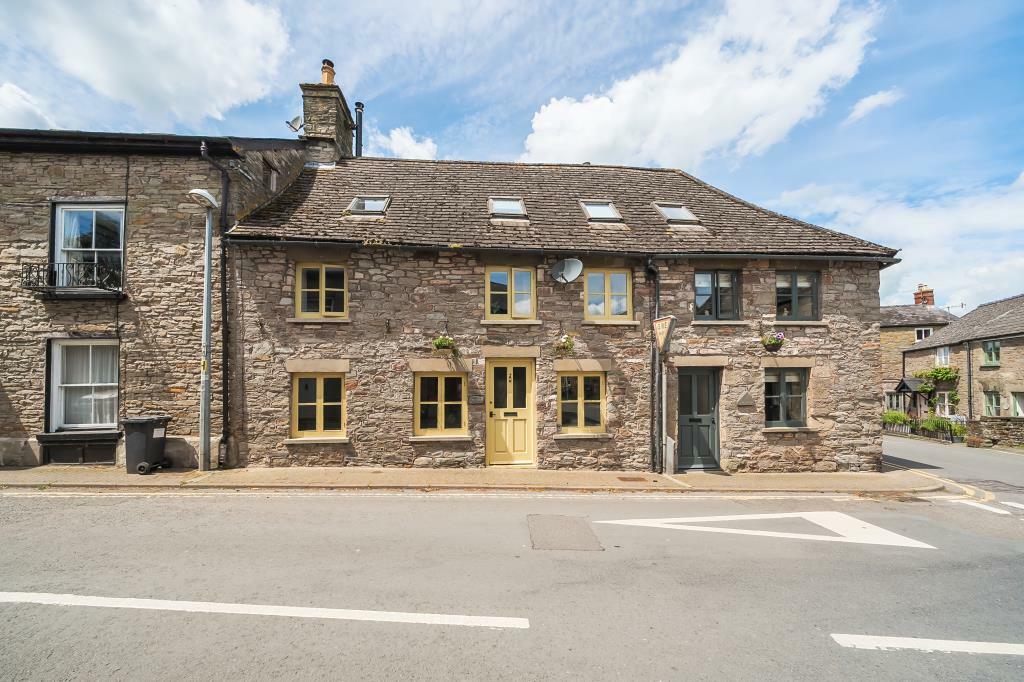 3 bedroom terraced house for sale in Brook Street, HayonWye, HR3