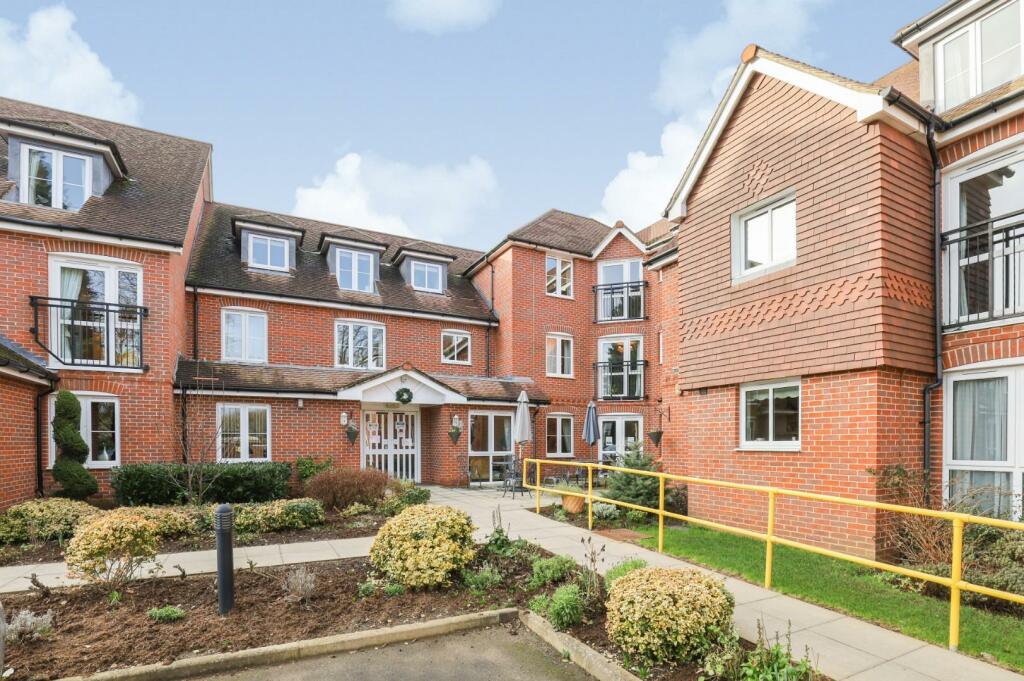 2 bedroom property for sale in Oyster Lane, Byfleet, West Byfleet, KT14