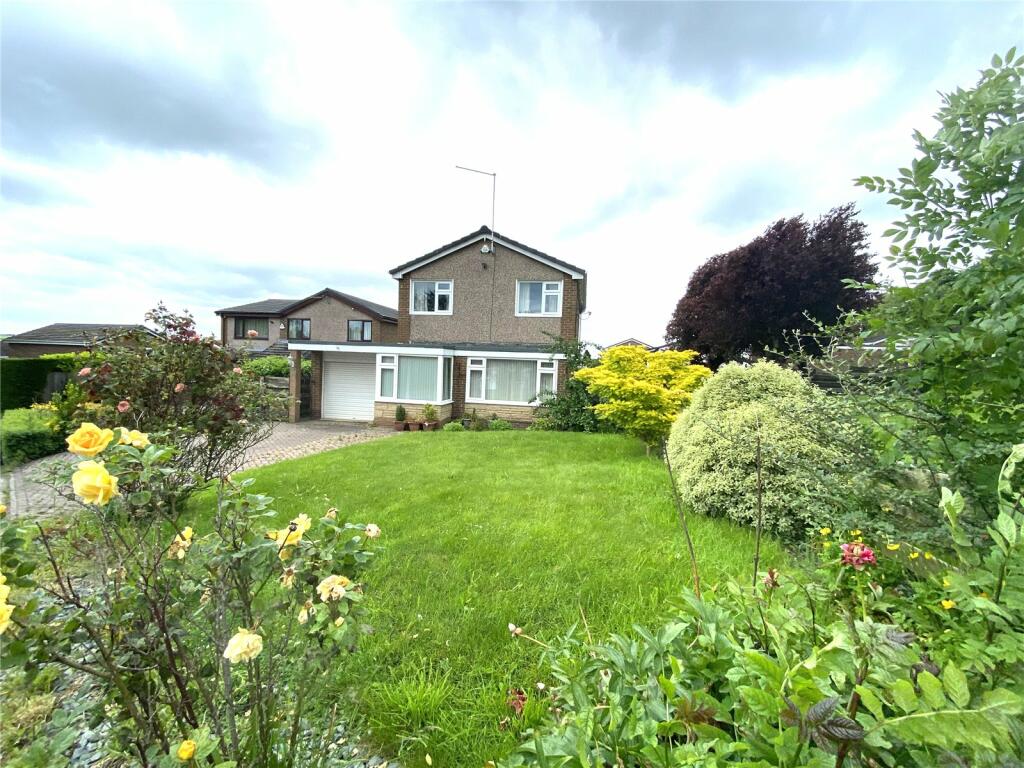 3 bedroom detached house for sale in Rowan Grove, Prudhoe