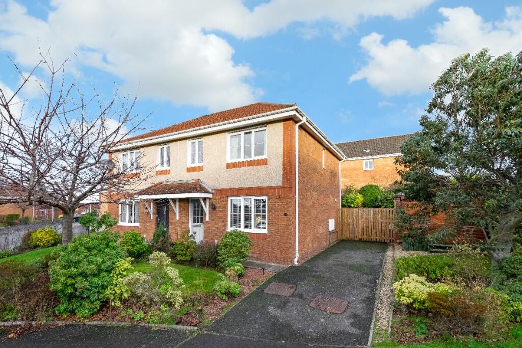 Main image of property: 68 Dover Heights, Dunfermline, Fife, KY11 8HS
