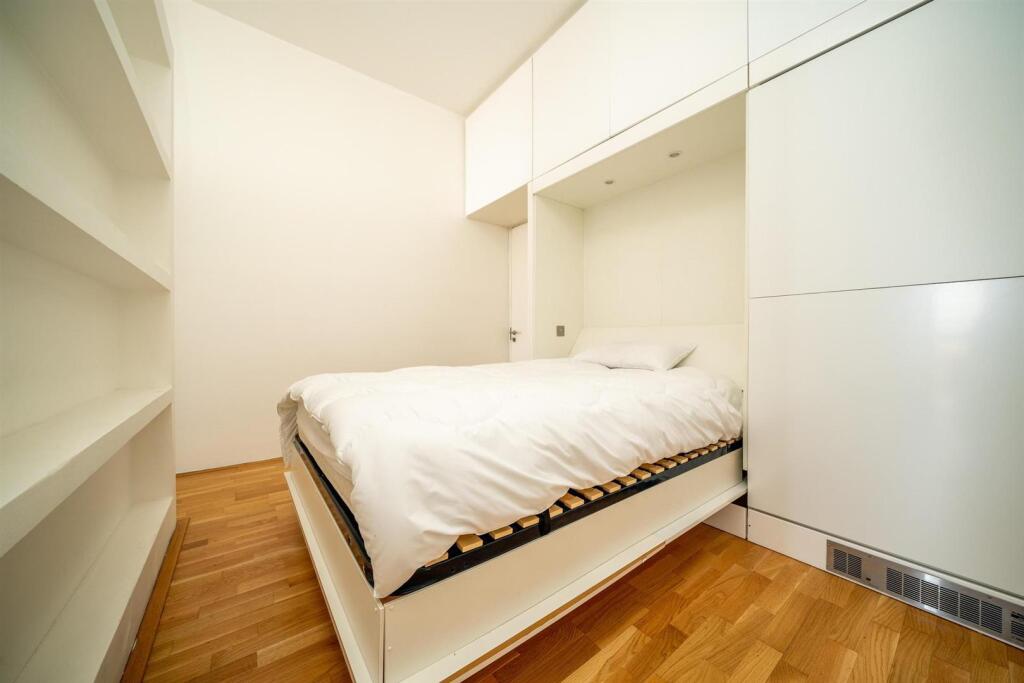 Main image of property: Clippers Quay, Salford