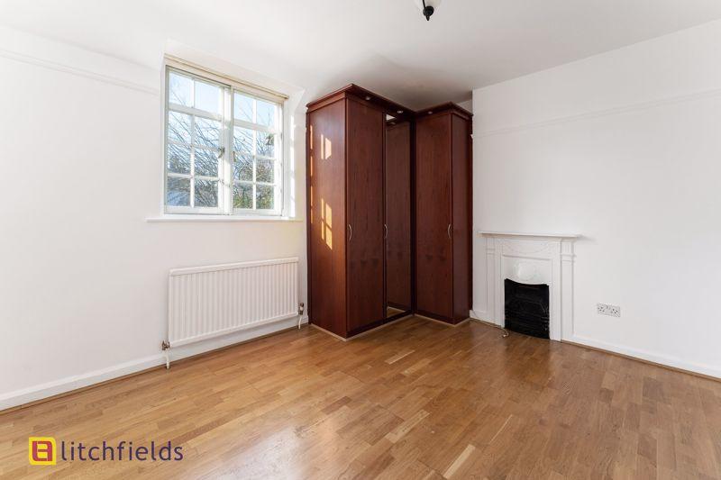 3 bedroom terraced house for sale in Oakwood Road, Hampstead Garden Suburb, NW11 , NW11