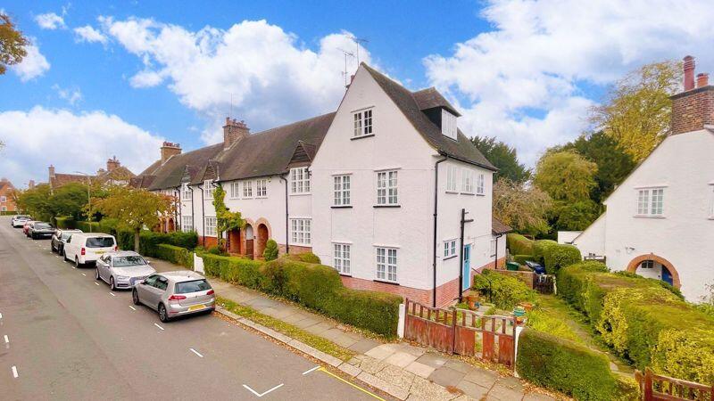 Main image of property: Asmuns Hill, Hampstead Garden Suburb, NW11